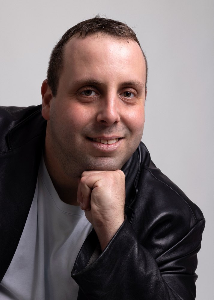 עו"ד גל בוז'יקובסקי / Adv. Gal Bozikowski